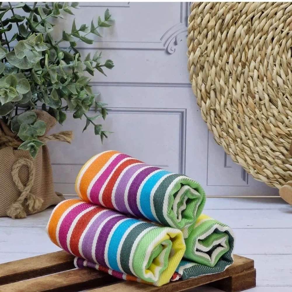 دستمال اشپزخانه طرح رنگین کمان